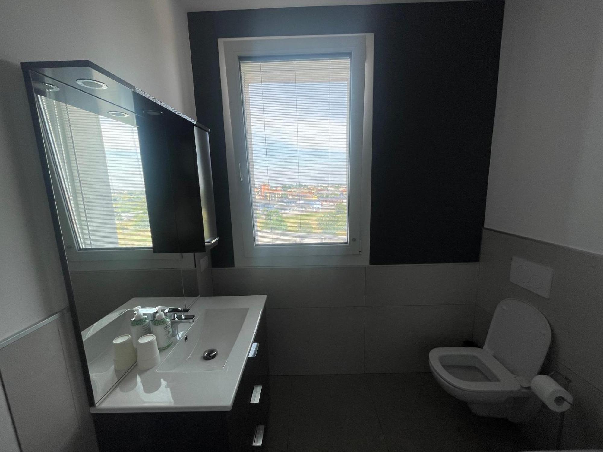 Condominio La Torre 1 Galliate Eksteriør bilde